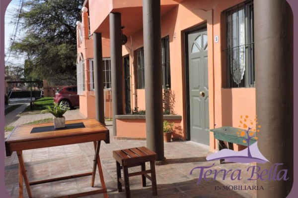 DUPLEX PARA 2 A 6 PERSONAS CON PILETA COMPARTIDA. PARRILLA. COCHERA. EQUIPAMIENTO FULL