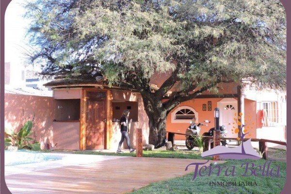 DUPLEX PARA 2 A 6 PERSONAS CON PILETA COMPARTIDA. PARRILLA. COCHERA. EQUIPAMIENTO FULL