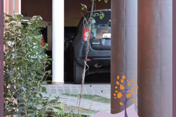 DUPLEX PARA 2 A 6 PERSONAS CON PILETA COMPARTIDA. PARRILLA. COCHERA. EQUIPAMIENTO FULL