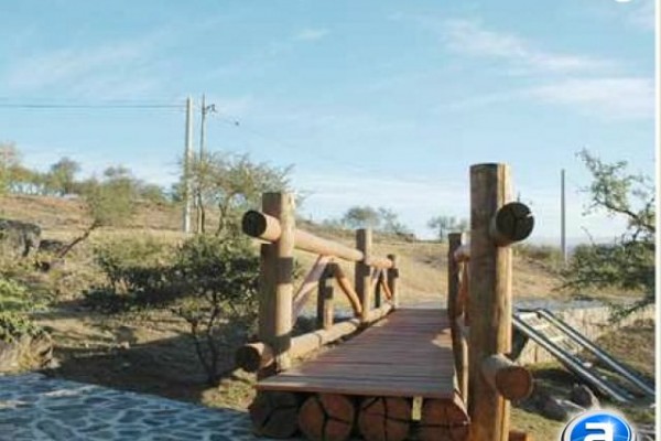 HERMOSA CASA PARA 8 EN Bº CERRADO CON PILETA 