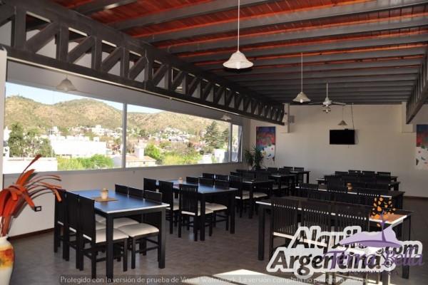 DEPARTAMENTOS CENTRICOS 1 Y 2 DORMITORIOS CON PILETA. COCHERA. QUINCHI