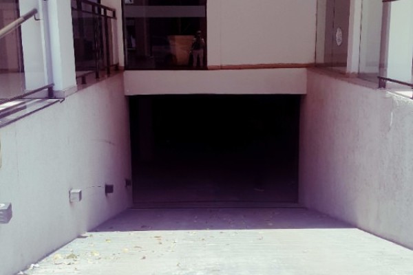 DEPARTAMENTO PARA 4 PLENO CENTRO CON PILETA. QUINCHO. COCHERA. EQUIPAM. FULL