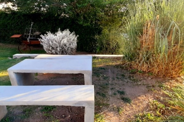 HERMOSA CASA PARA 8 EN Bº CERRADO CON PILETA 