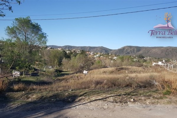 TERRENO EN BARRIO CERRADO 