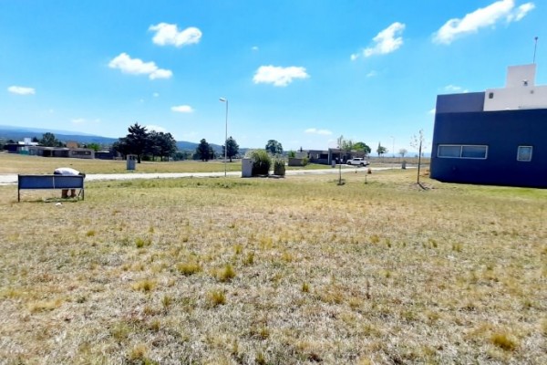 LOTE EN COUNTRY CARLOS PAZ GOLF - SAN ANTONIO DE ARREDONDO