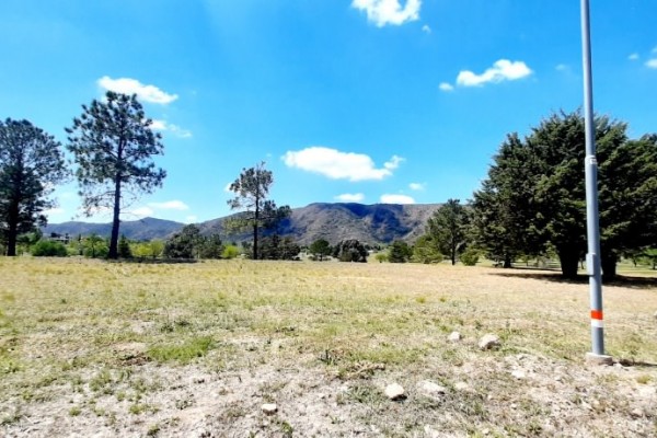 LOTE EN COUNTRY CARLOS PAZ GOLF - SAN ANTONIO DE ARREDONDO