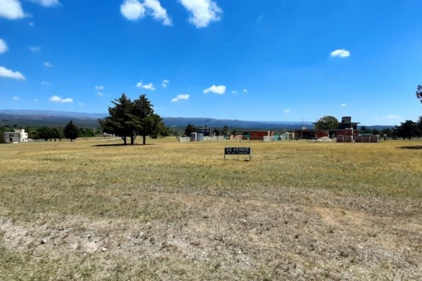 LOTE EN COUNTRY CARLOS PAZ GOLF - SAN ANTONIO DE ARREDONDO