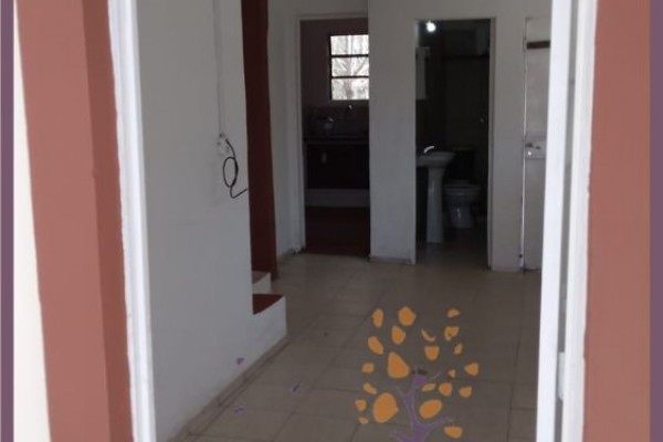 CASA ECONOMICA 2 DORMITORIOS PROXIMA AL RIO