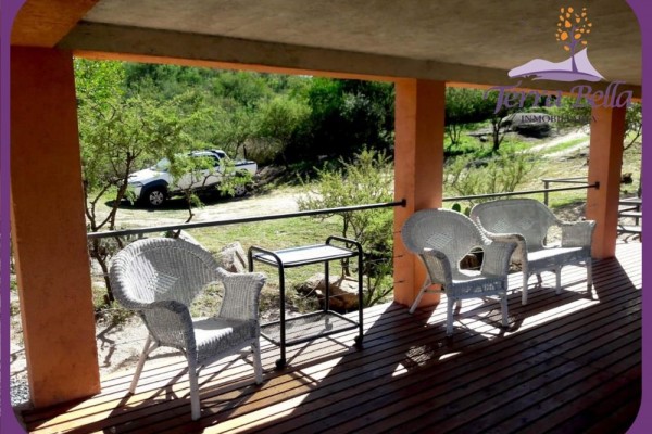 MUY LINDA CASA CON HERMOSA VISTA AL LAGO SAN ROQUE