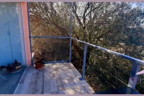 MUY LINDA CASA CON HERMOSA VISTA AL LAGO SAN ROQUE