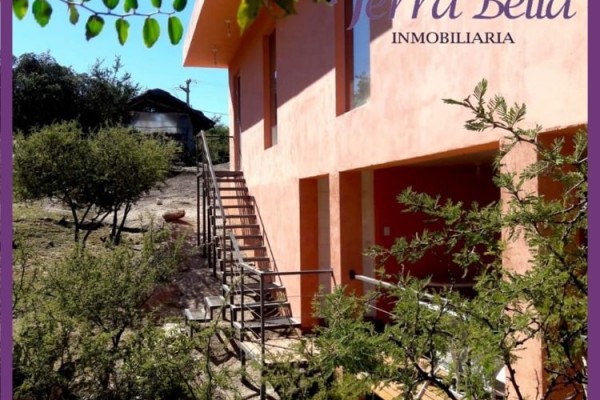 MUY LINDA CASA CON HERMOSA VISTA AL LAGO SAN ROQUE