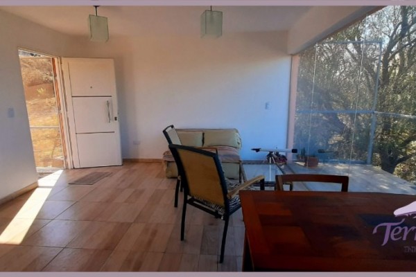 MUY LINDA CASA CON HERMOSA VISTA AL LAGO SAN ROQUE