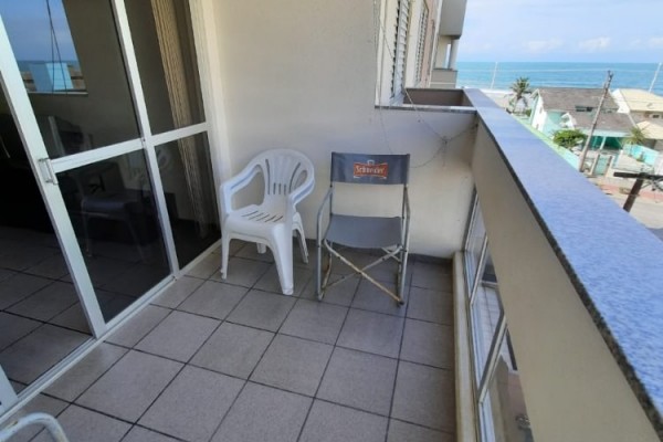 AMPLIO DEPTO PARA 8/10 PERSONAS 3 DORMITORIOS A 30 METROS DEL MAR