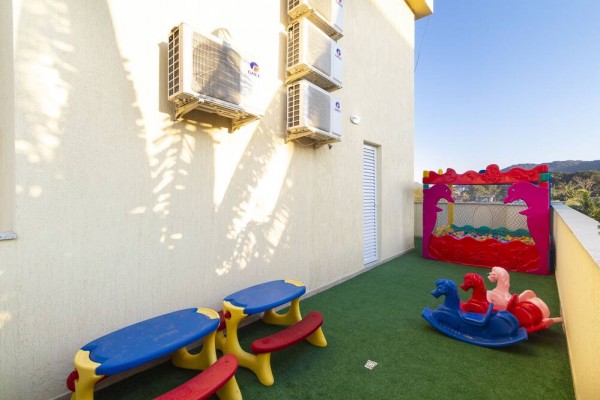 DEPARTAMENTO PARA 6 CON PILETA, SALA DE JUEGOS, QUINCHO