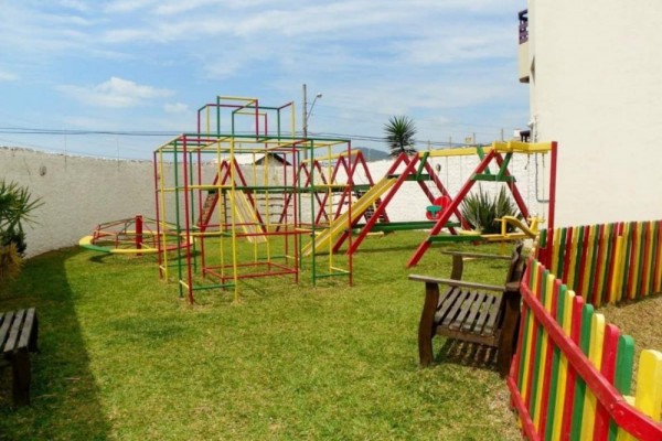 DEPARTAMENTO PARA 4 A 50 METROS DEL MAR CON PILETA, QUINCHO, JUEGOS EN INGLESES NORTE