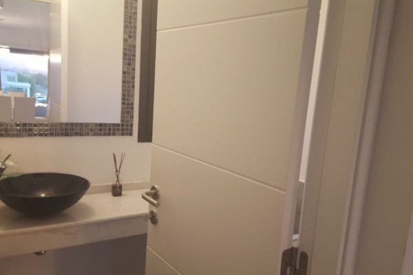 HERMOSA CASA DE 1º CATEGORIA EN BARRIO CERRADO CAUSANA