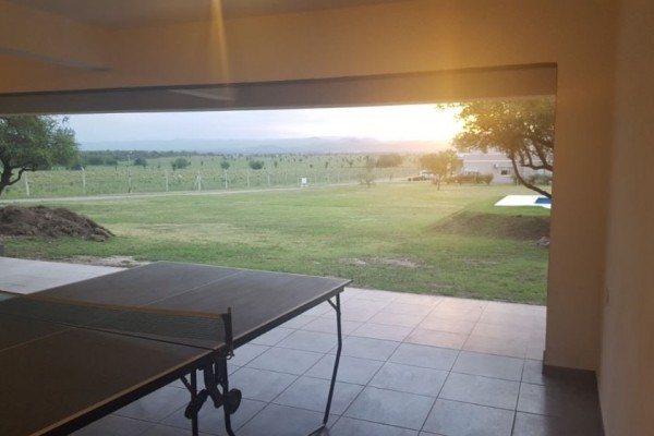 HERMOSA CASA DE 1º CATEGORIA EN BARRIO CERRADO CAUSANA