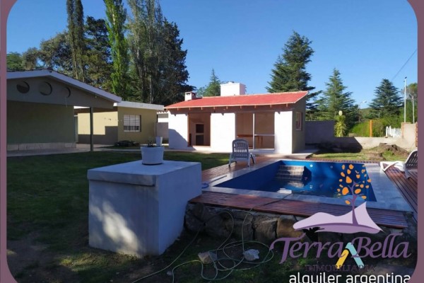 CASA 2 DORM + DEPTO + QUINCHO CON PILETA