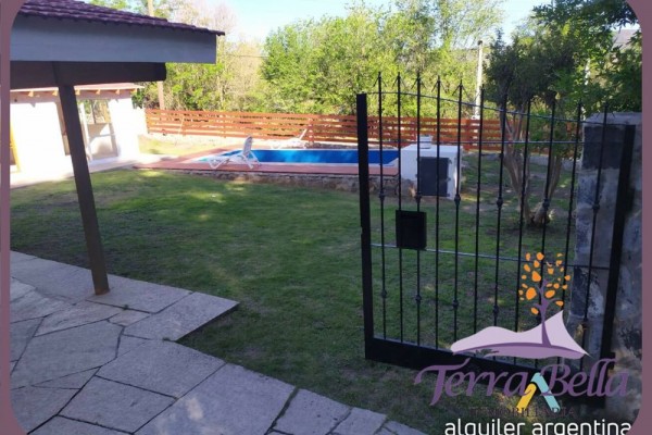 CASA 2 DORM + DEPTO + QUINCHO CON PILETA