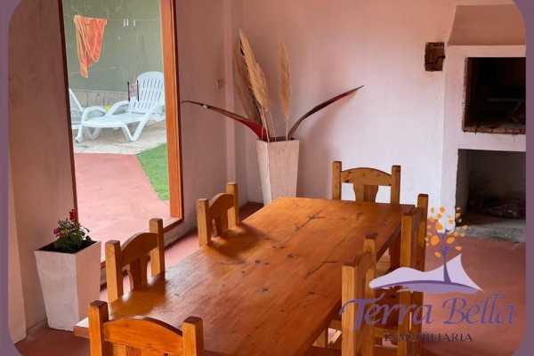 CASA 2 DORM + DEPTO + QUINCHO CON PILETA