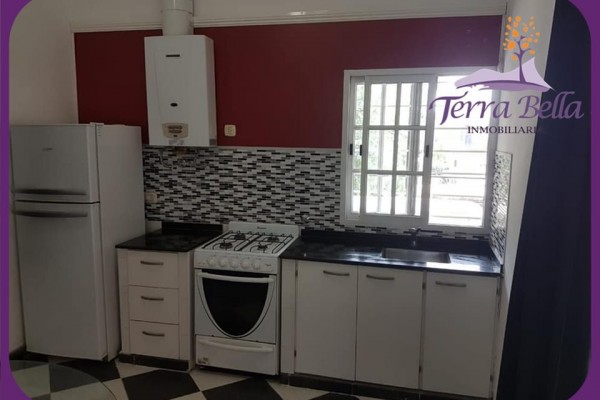 MUY LINDA CASA, MODERNA CON HERMOSA VISTA PROXIMA AL RIO