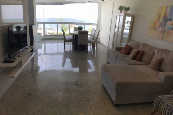 HERMOSO DEPARTAMENTO FRENTE AL MAR PARA 8 PERSONAS