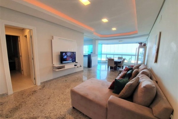 HERMOSO DEPARTAMENTO FRENTE AL MAR PARA 8 PERSONAS