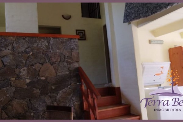 HERMOSA PROPIEDAD CON PARQUE Y PISCINA