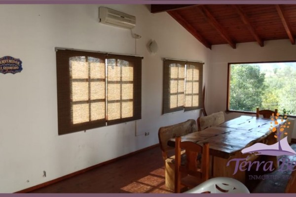 HERMOSA PROPIEDAD CON PARQUE Y PISCINA