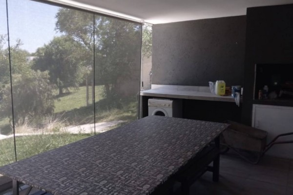 HERMOSA CASA DE CATEGORIA PARA 11 PERSONAS CON PILETA, QUINCHO, VISTA 