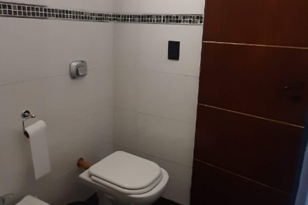 HERMOSA CASA DE CATEGORIA PARA 11 PERSONAS CON PILETA, QUINCHO, VISTA 