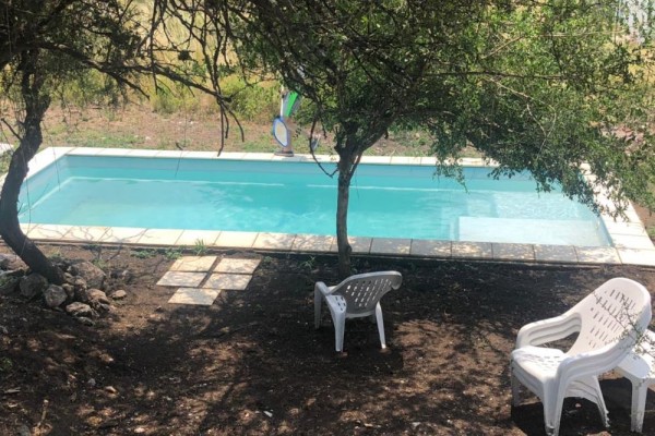 HERMOSO COMPLEJO EN BARRIO CERRADO CON PILETA Y PARRILLA