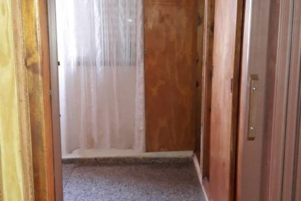 CASA CON PARQUE EN BARRIO SOL Y RIO