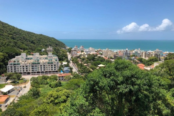 DEPARTAMENTOS EN COMPLEJO CON 3 PISCINAS, UNA CLIMATIZ, SALA DE JUEGOS, GIMNASIO, SAUNA