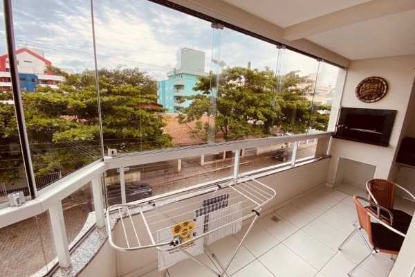 CÓMODOS DEPARTAMENTOS A 100 METROS DEL MAR PARA 12 PERSONAS