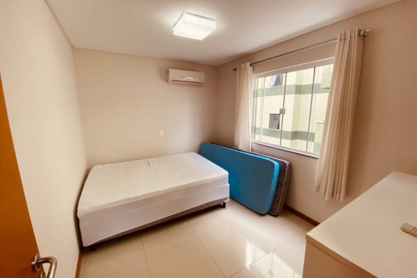 CÓMODOS DEPARTAMENTOS A 100 METROS DEL MAR PARA 12 PERSONAS