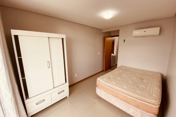 CÓMODOS DEPARTAMENTOS A 100 METROS DEL MAR PARA 12 PERSONAS