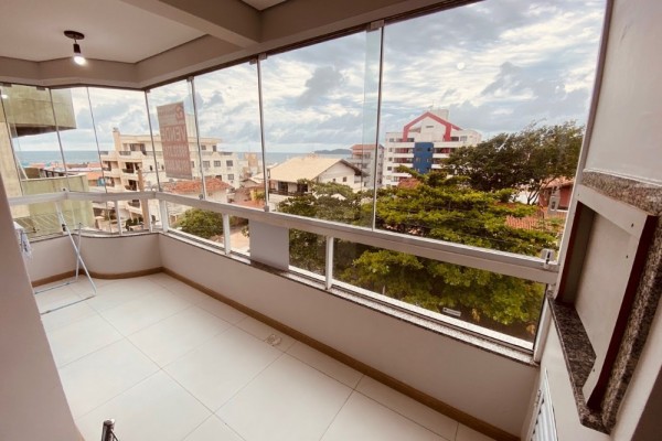 CÓMODOS DEPARTAMENTOS A 100 METROS DEL MAR PARA 12 PERSONAS