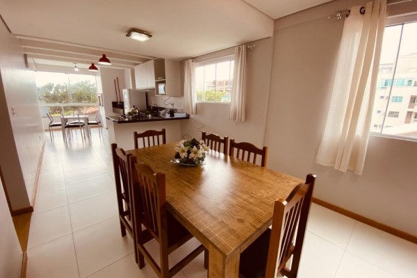 CÓMODOS DEPARTAMENTOS A 100 METROS DEL MAR PARA 12 PERSONAS