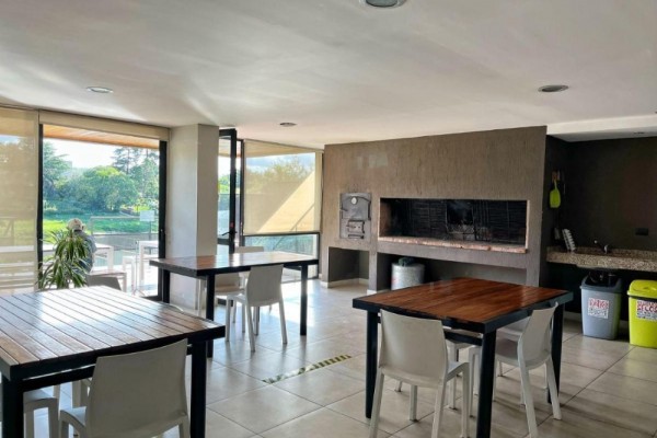 DEPARTAMENTO PARA 6/7 PERSONAS CON PILETA - CENTRICO - COCHERA - EQUIPAMIENTO FULL