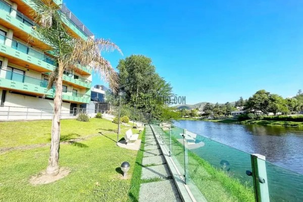 DEPARTAMENTO PARA 6/7 PERSONAS CON PILETA - CENTRICO - COCHERA - EQUIPAMIENTO FULL