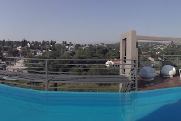 DEPARTAMENTO PARA 6/7 PERSONAS CON PILETA - CENTRICO - COCHERA - EQUIPAMIENTO FULL