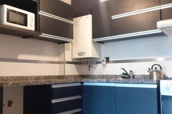 DEPARTAMENTO PARA 6/7 PERSONAS CON PILETA - CENTRICO - COCHERA - EQUIPAMIENTO FULL