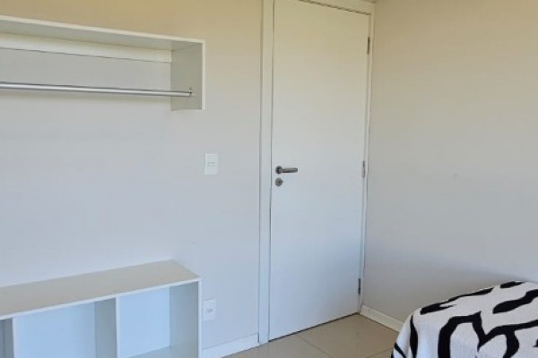 DEPARTAMENTO EN INGLESES PARA 6 PERSONAS