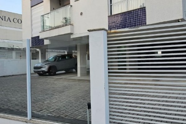 DEPARTAMENTO EN INGLESES PARA 6 PERSONAS