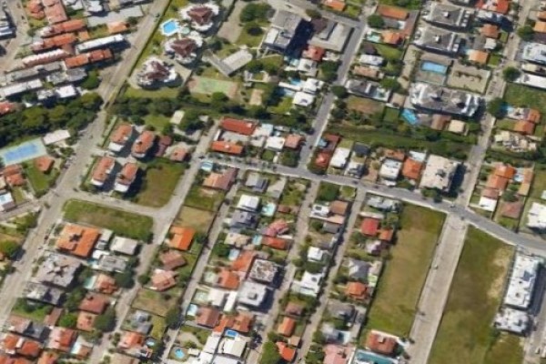 DEPARTAMENTO PARA 6 PERSONAS EN INGLESES, FLORIANOPOLIS