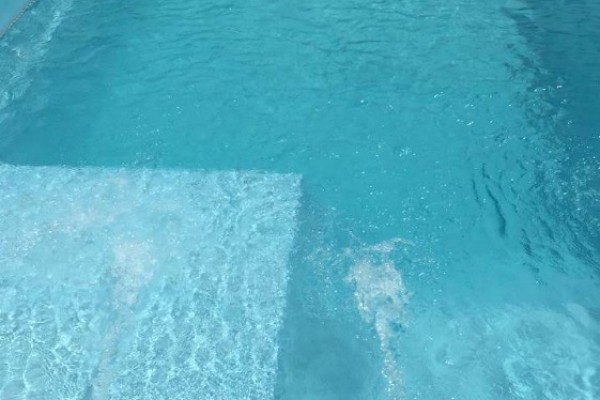 HERMOSA CASA EN BARRIO CERRADO DE MONTAÑA CON PILETA PARA 8 PERSONAS