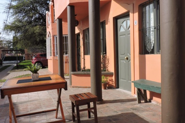 DUPLEX PARA 2 A 6 PERSONAS CON PILETA COMPARTIDA. PARRILLA. COCHERA. EQUIPAMIENTO FULL