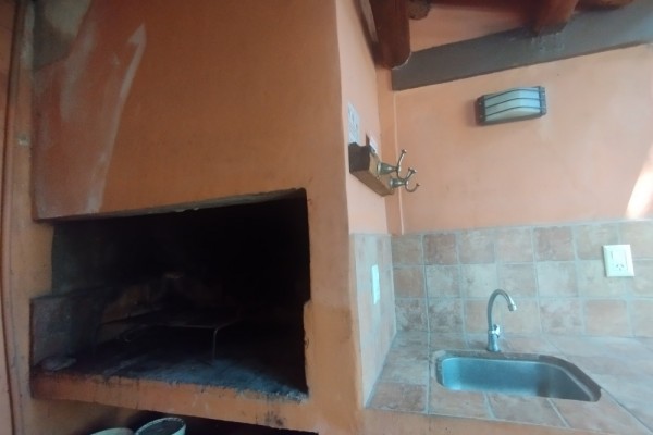 DUPLEX PARA 2 A 6 PERSONAS CON PILETA COMPARTIDA. PARRILLA. COCHERA. EQUIPAMIENTO FULL