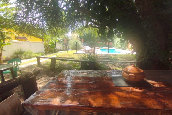 DUPLEX PARA 2 A 6 PERSONAS CON PILETA COMPARTIDA. PARRILLA. COCHERA. EQUIPAMIENTO FULL